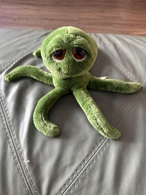 🟣3/$30 Plush Green Octopus